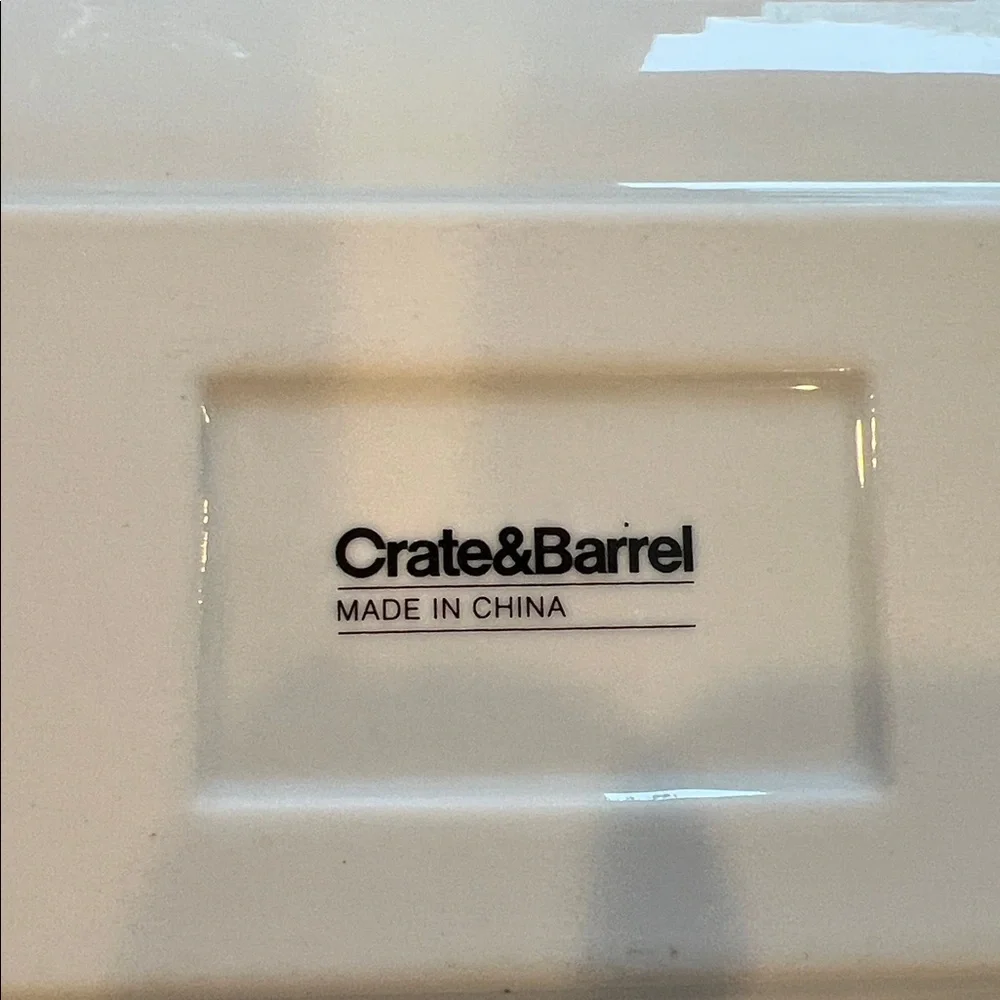 Crate & Barrel 6 Pack Plates
